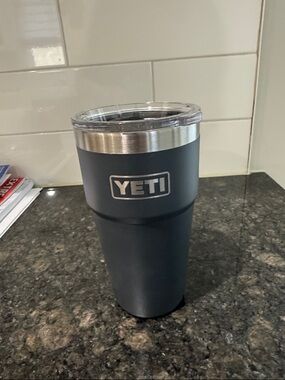 Yeti Tumbler in Gray with Silver Rim
